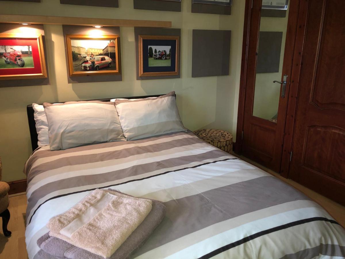 Tranquil Accommodation In A Great Location. Lanark Εξωτερικό φωτογραφία